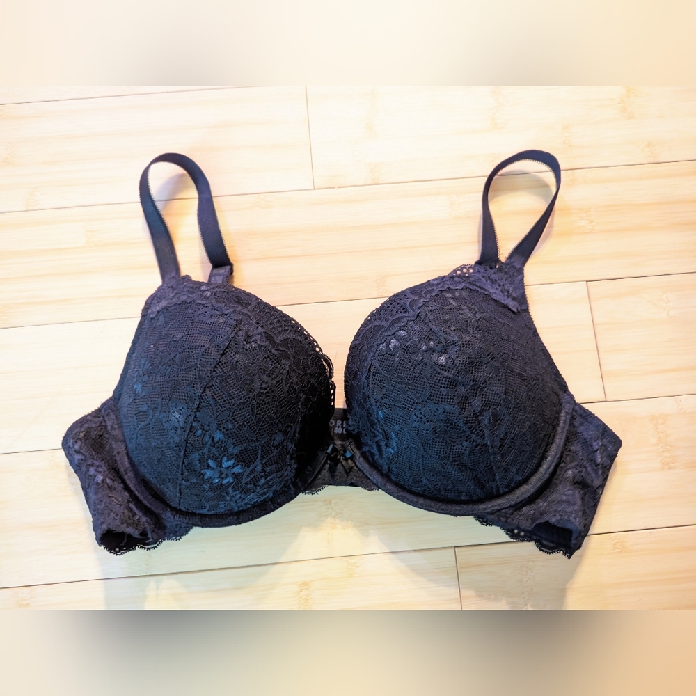 40C Torrid Black Lace Push Up Bra NWOT